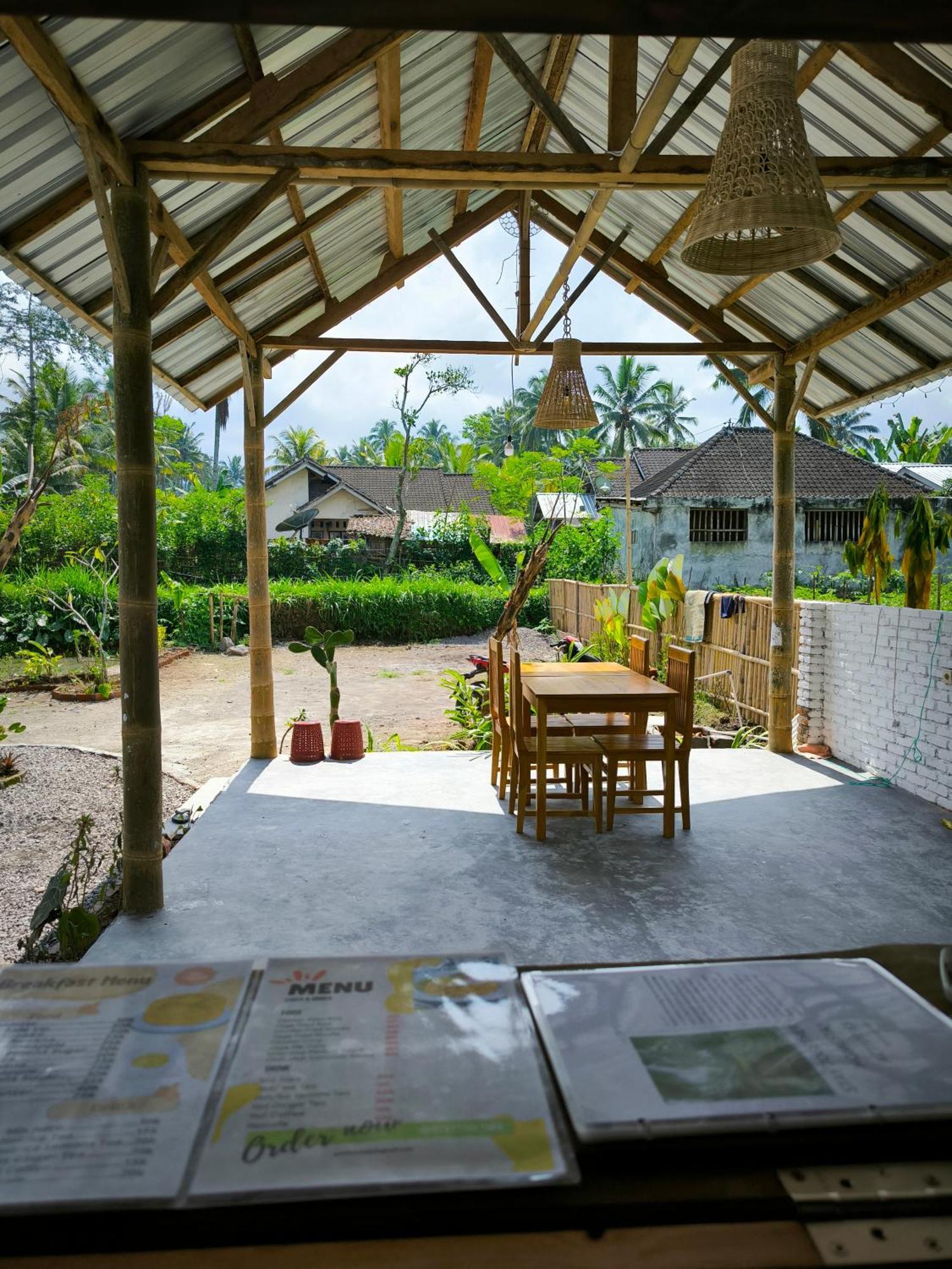 Stay Together Tetebatu Exterior photo