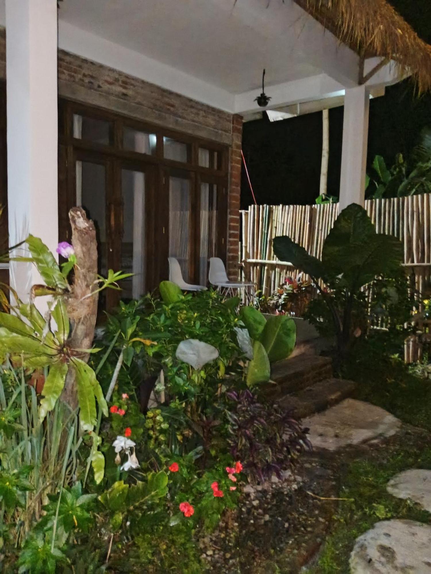 Stay Together Tetebatu Exterior photo